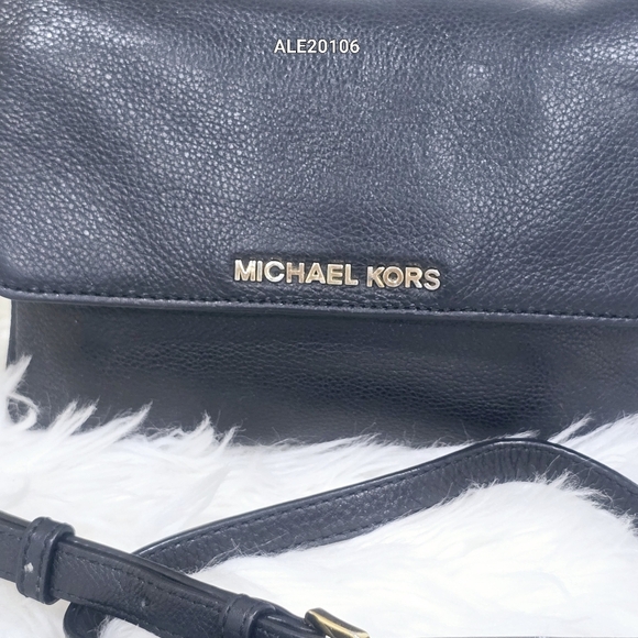 Michael Kors Black Leather Crossbody Bag - Picture 3 of 15